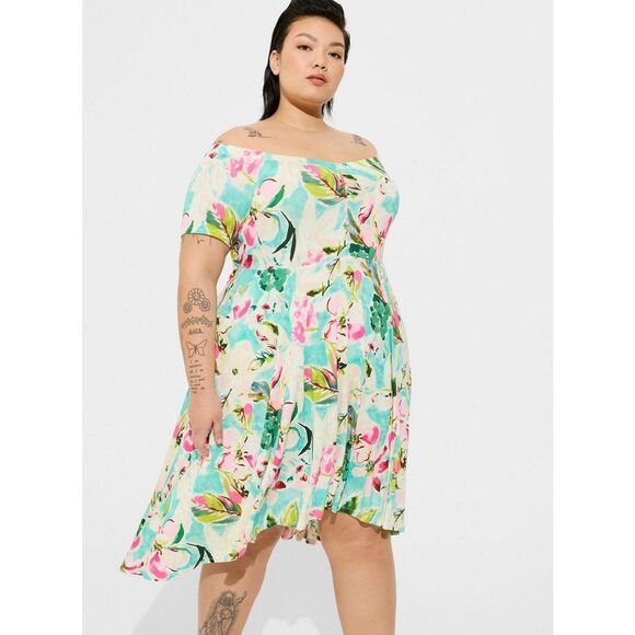 NWT Torrid 1X Floral Print Mini Supersoft Off Shoulder Skater Dress Size 14-16 - Picture 3 of 8